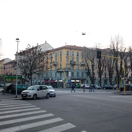 Porta Romana Apartment *