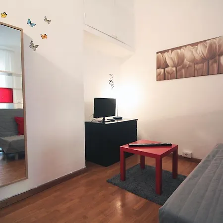Porta Romana Apartment *