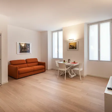 Apartment Porta Romana Milan