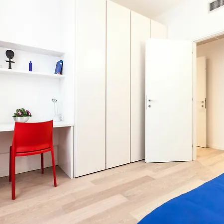 Porta Romana Apartment *
